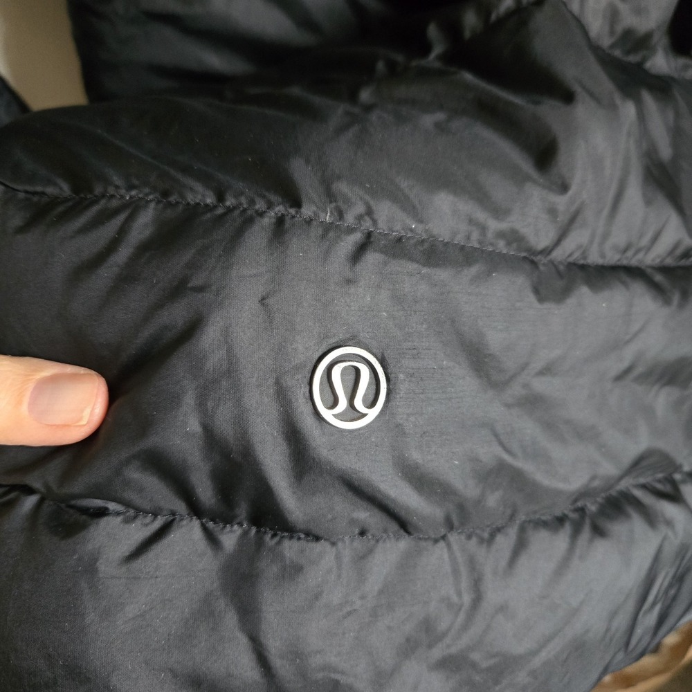 Lululemon BRAVE THE COLD Down Jacket Parka Puffer Hooded Black Womens Coat Sz  2 - Picture 9 of 12